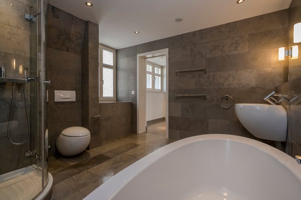 Charmante 3.5-Zimmer-Dachwohnung an der Sonneggstrasse in Zürich 8