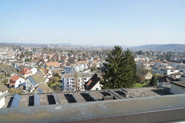 2-Zimmer Dachwohnung mit Blick über Schaffhausen 3