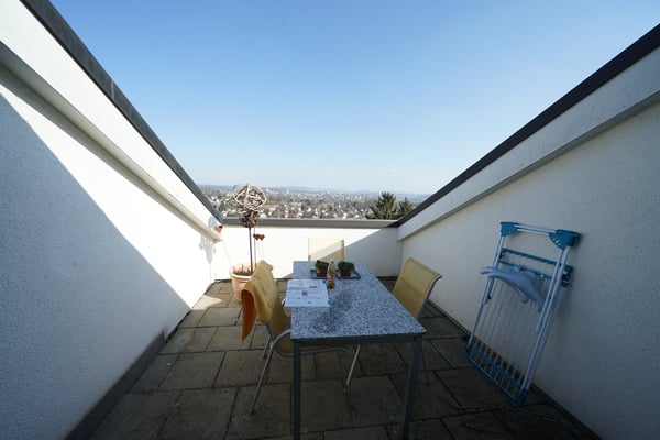 2-Zimmer Dachwohnung mit Blick über Schaffhausen 9