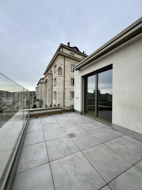 Exklusive Stadtwohnung mitten in Zürich 12