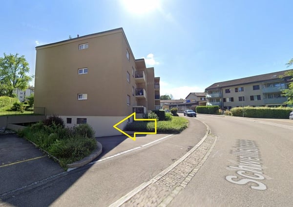 Tiefgaragenplatz in Seebach 1