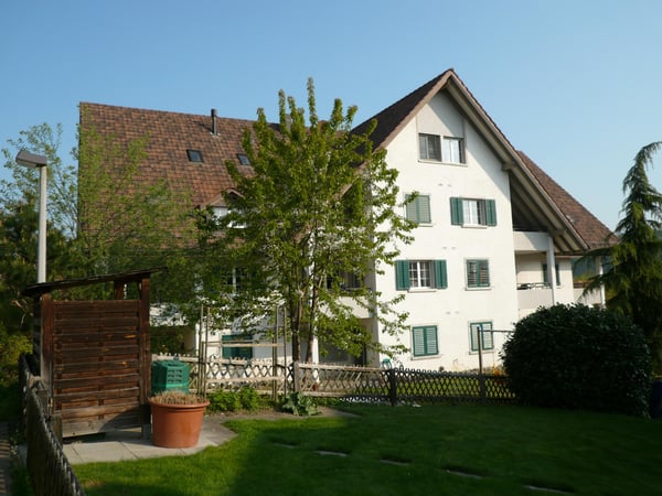 Helle Wohnung mit Sitzplatz 2