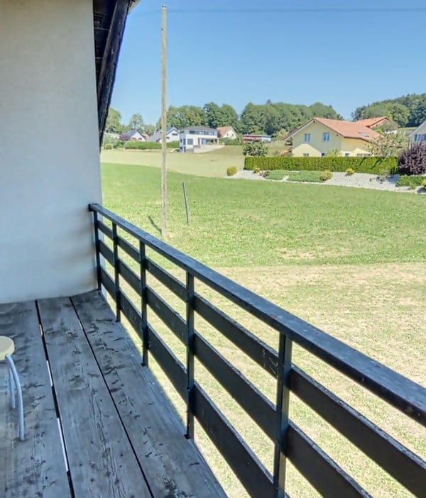 Charmante ferme de deux appartements au cœur du village de Mézières (FR) 13