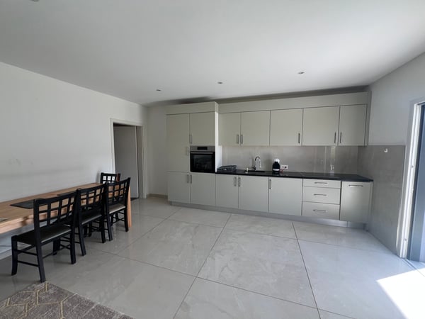 Opportunité d’investissement rare à Lucens – Bâtiment industriel avec habitation haut de gamme 7