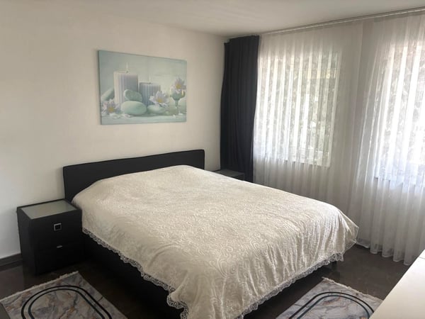 Propriété de caractère composée de 3 appartements – 393 m² habitables à Romont 10