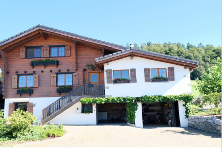 Charmant chalet individuel de 5 pièces avec 3 garages et magnifique jardin – Prez-vers-Siviriez 1