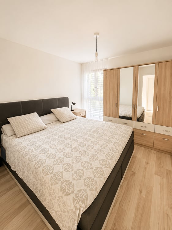 À vendre – Magnifique appartement PPE de 4.5 pièces avec 2 places de parc intérieures à Misery 4