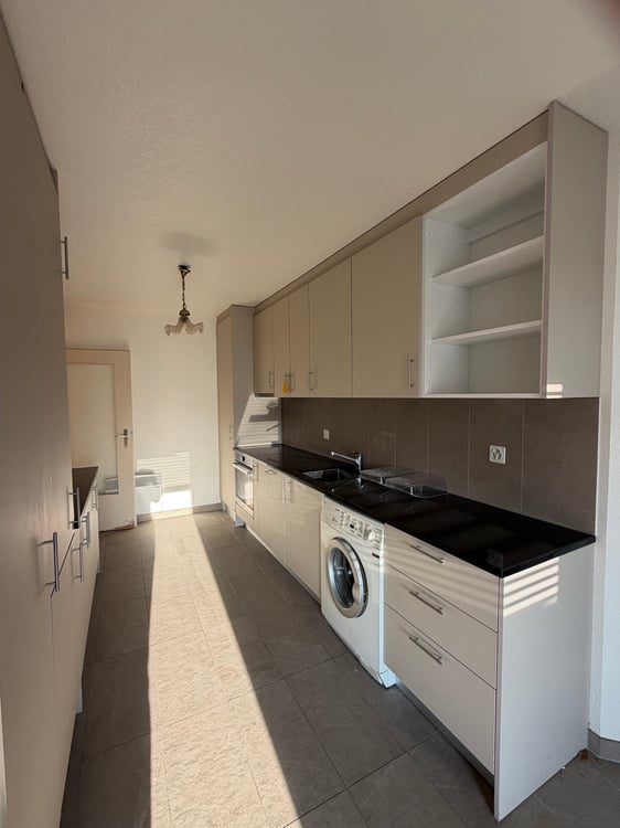 OPPORTUNITÉ À ROMONT – 4.5 PIÈCES DE 106 M² AVEC GRAND BALCON – FORT POTENTIEL APRÈS RÉNOVATION 3