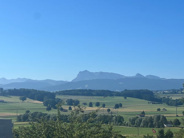 À LOUER À ROMONT – SPACIEUX APPARTEMENT DE 4.5 PIÈCES AVEC BALCON ET MAGNIFIQUE VUE 4