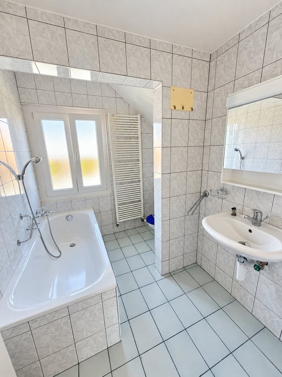 À LOUER À ROMONT – SPACIEUX APPARTEMENT DE 4.5 PIÈCES AVEC BALCON ET MAGNIFIQUE VUE 6