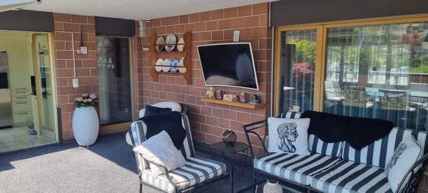 Attikawohnung mit gedeckter Terrasse! 1