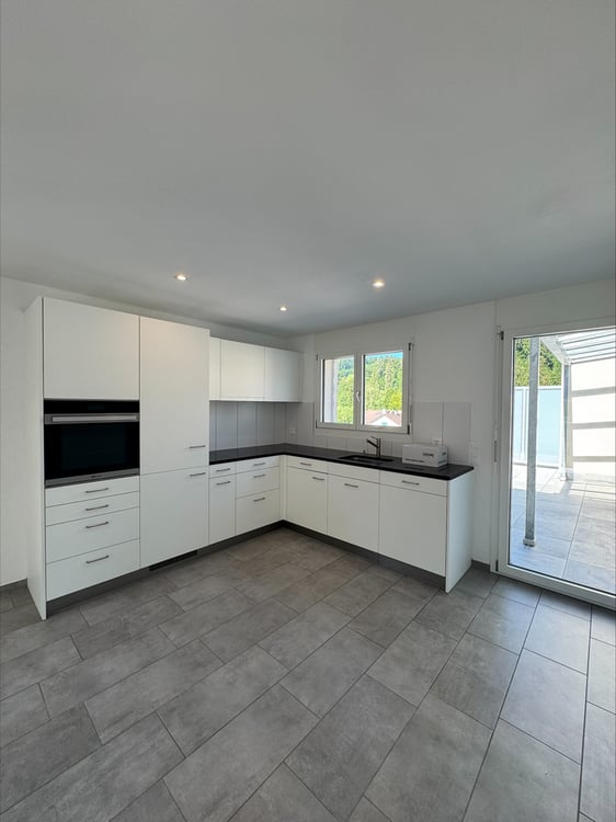 Moderne Wohnung mit zwei grossen Dachterrassen 2