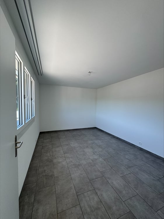 Moderne Wohnung mit zwei grossen Dachterrassen 4