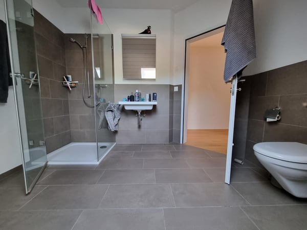Moderne Wohnung mit Balkon in Stammheim 6