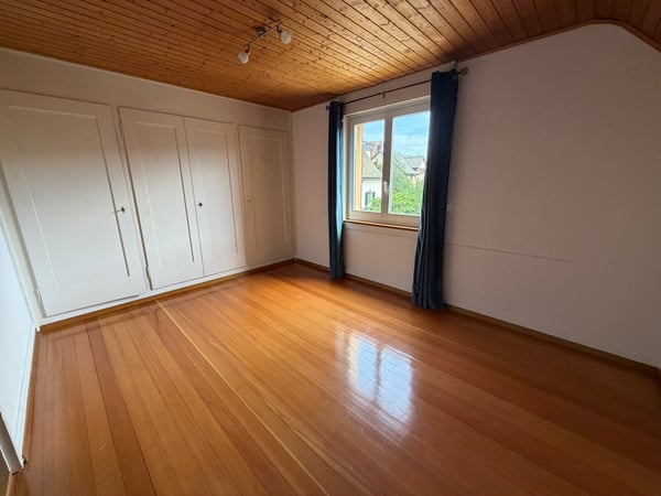 Charmantes 5-Zimmer-Einfamilienhaus mit Garten 8