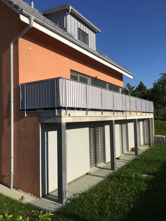 Freistehendes Einfamilienhaus mit Fernsicht 1