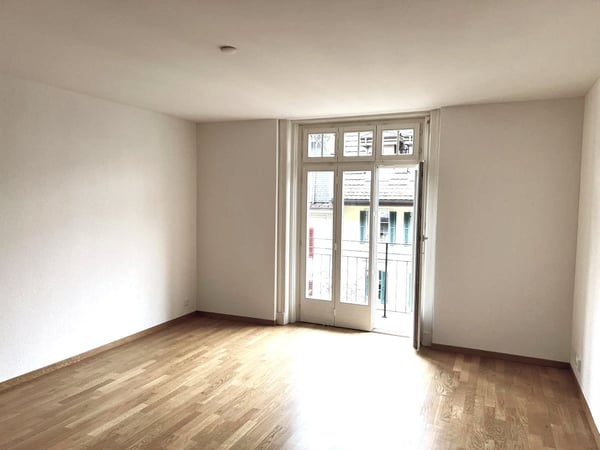 Wohnen beim Löwen Center Luzern - Grosszügige, helle 2.5 Zimmer Wohnung zu mieten 3