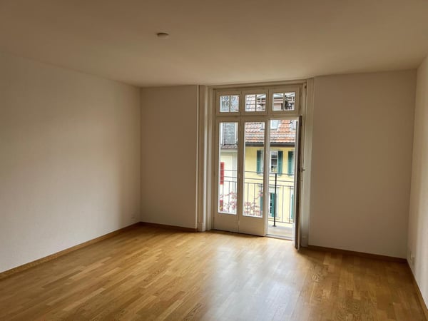 Wohnen beim Löwen Center Luzern - Grosszügige, helle 2.5 Zimmer Wohnung zu mieten 3