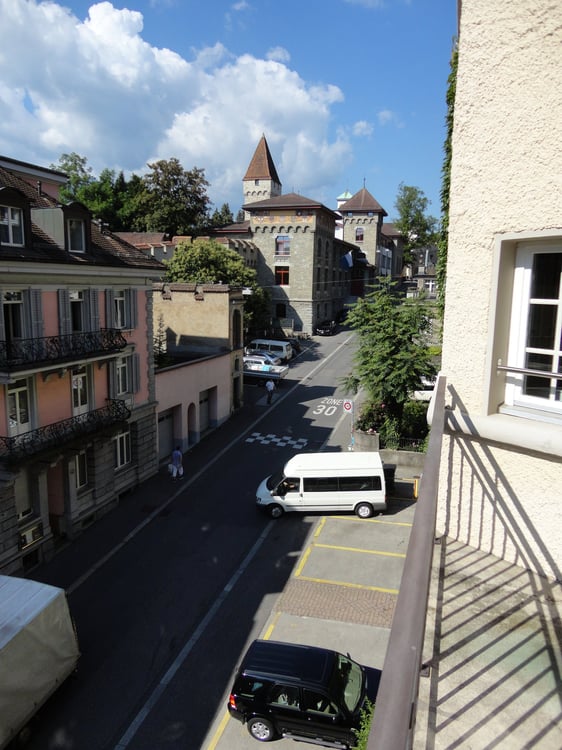 Wohnen wie in den Ferien - 2.5 Zimmer Wohnung im Löwen Center Luzern mieten 8