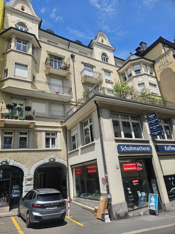Wohnen wie in den Ferien - 2.5 Zimmer Wohnung im Löwen Center Luzern mieten 9