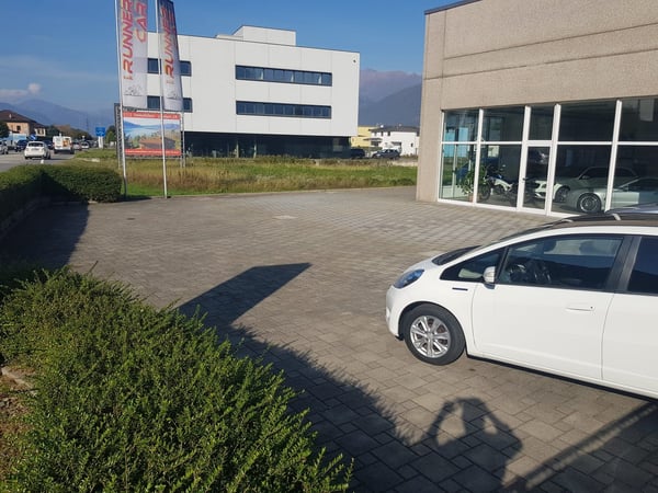 Gewerbeimmobilie mit Showroom an bester Lage 3