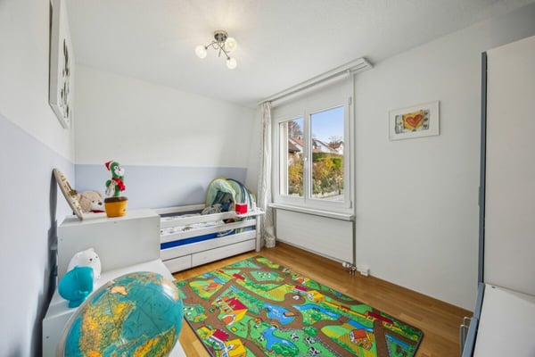 Familienfreundliches 1.5-Zimmer-Einfamilienhaus in Bonstetten 7