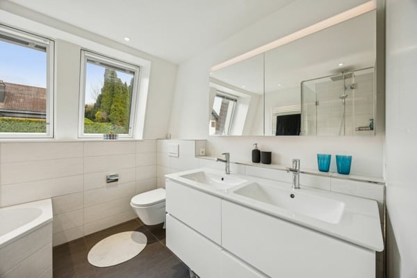 Familienfreundliches 1.5-Zimmer-Einfamilienhaus in Bonstetten 8