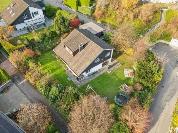 Freistehendes 1.5-Zimmer-Einfamilienhaus mit Garten 3