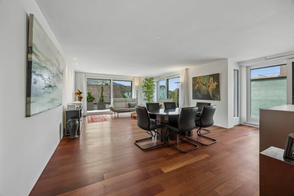 Exklusive 2.5-Zimmer-Wohnung an der Goldbrunnenstrasse 6