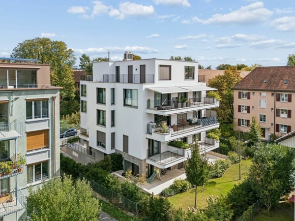 Exklusive 2.5-Zimmer-Wohnung an der Goldbrunnenstrasse 12