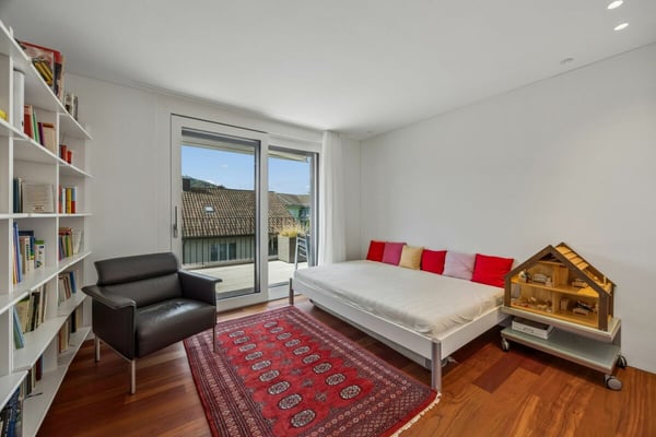 Exklusive 2.5-Zimmer-Wohnung an der Goldbrunnenstrasse 11