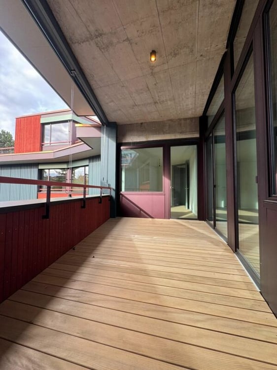 Raumhohe Wohnung im Neubauprojekt