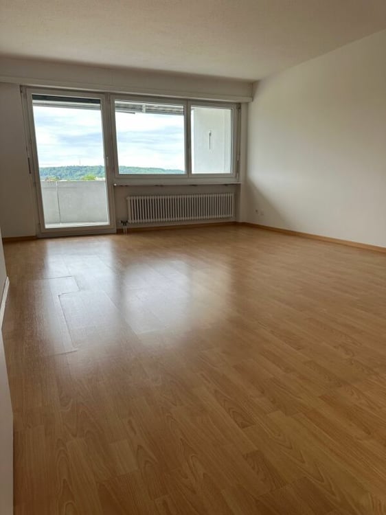 Sonnige 4.5-Zimmer-Wohnung mit Balkon 4