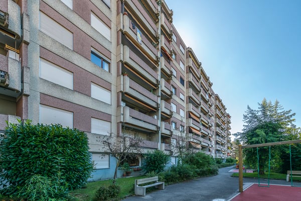 Places de parc intérieures pour véhicule électrique 4
