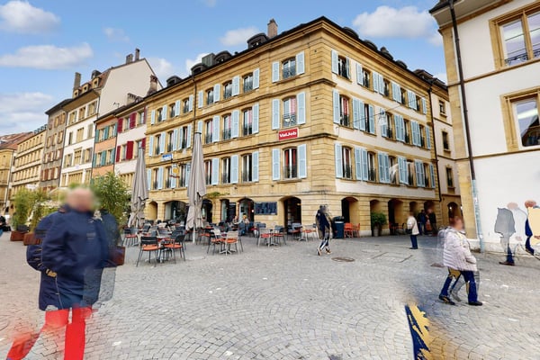 Surface bureau entièrement rénovée au coeur de Neuchâtel 1