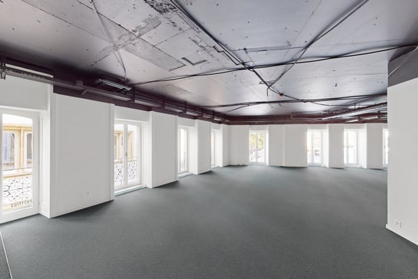 Surface bureau entièrement rénovée au coeur de Neuchâtel 5