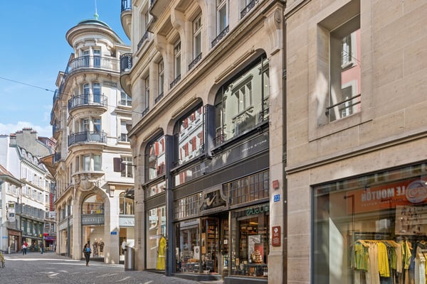 Arcade à louer dans lhyper-centre de Lausanne, Rue de Bourg 3