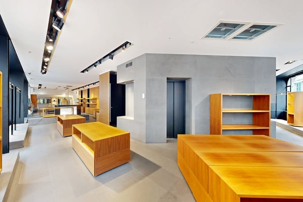 Arcade à louer dans lhyper-centre de Lausanne, Rue de Bourg 4