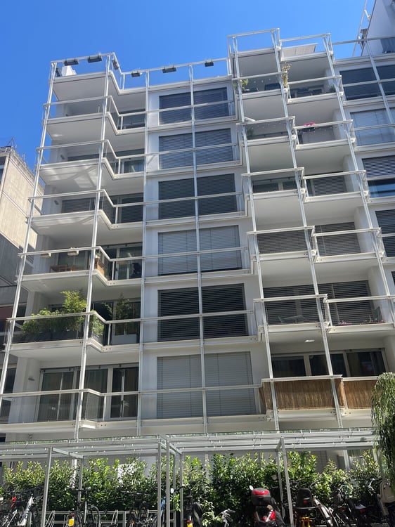 Dépôt à louer proche de la Perle du Lac 2