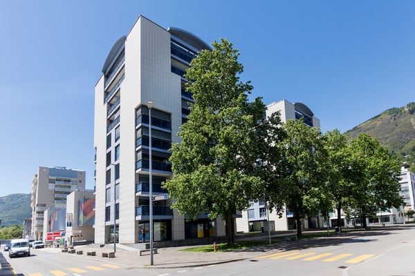 Luminoso spazio commericale vicino al centro di Locarno 1