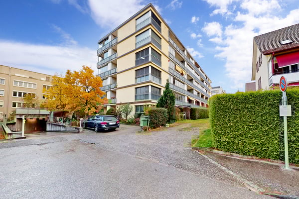 Einstellhallenplatz in Bümpliz 1