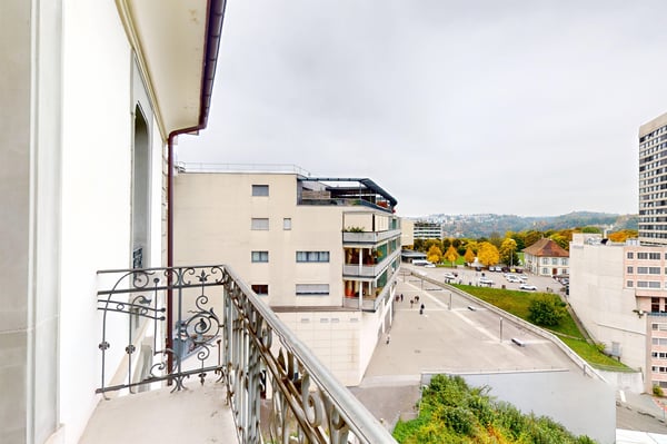 Belle surface lumineuse en plein centre de Fribourg 3