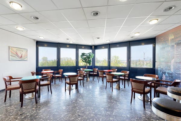 Helle Büro-/Praxisräumlichkeiten 10