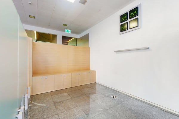 Dai luce alla tua attività, spazio commerciale con ampie vetrine 7