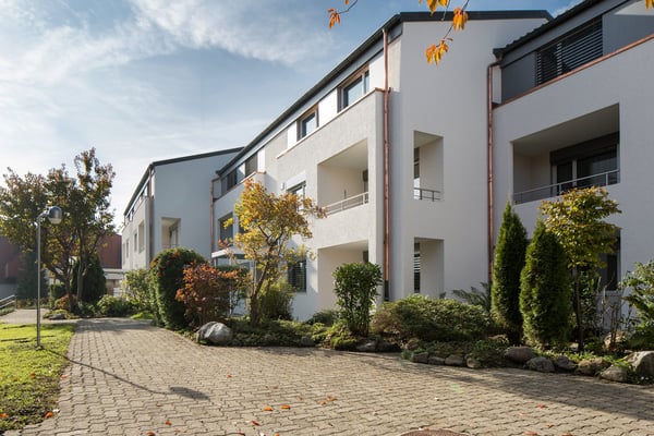 Einstellplätze zu vermieten an der Aubrigstrasse 3-9 2