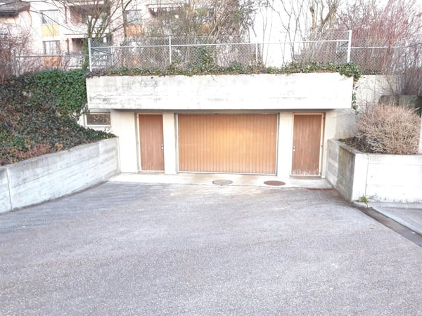 Einstellplätze in Schwerzenbach zu vermieten 3