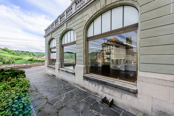 Arcade commerciale et dépôts 2