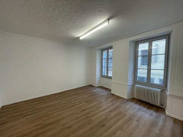 Belle surface commerciale à l'étage située au centre ville de Lausanne 5