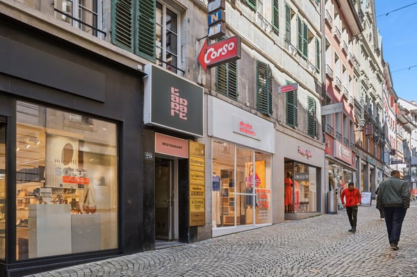 Belle surface commerciale à l'étage située au centre ville de Lausanne 1