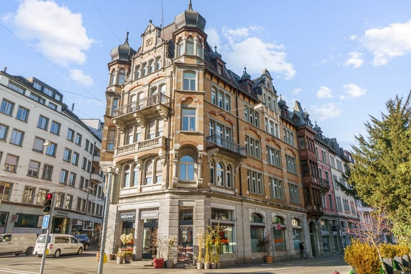 Charaktervolle Räumlichkeiten an zentraler Lage 1